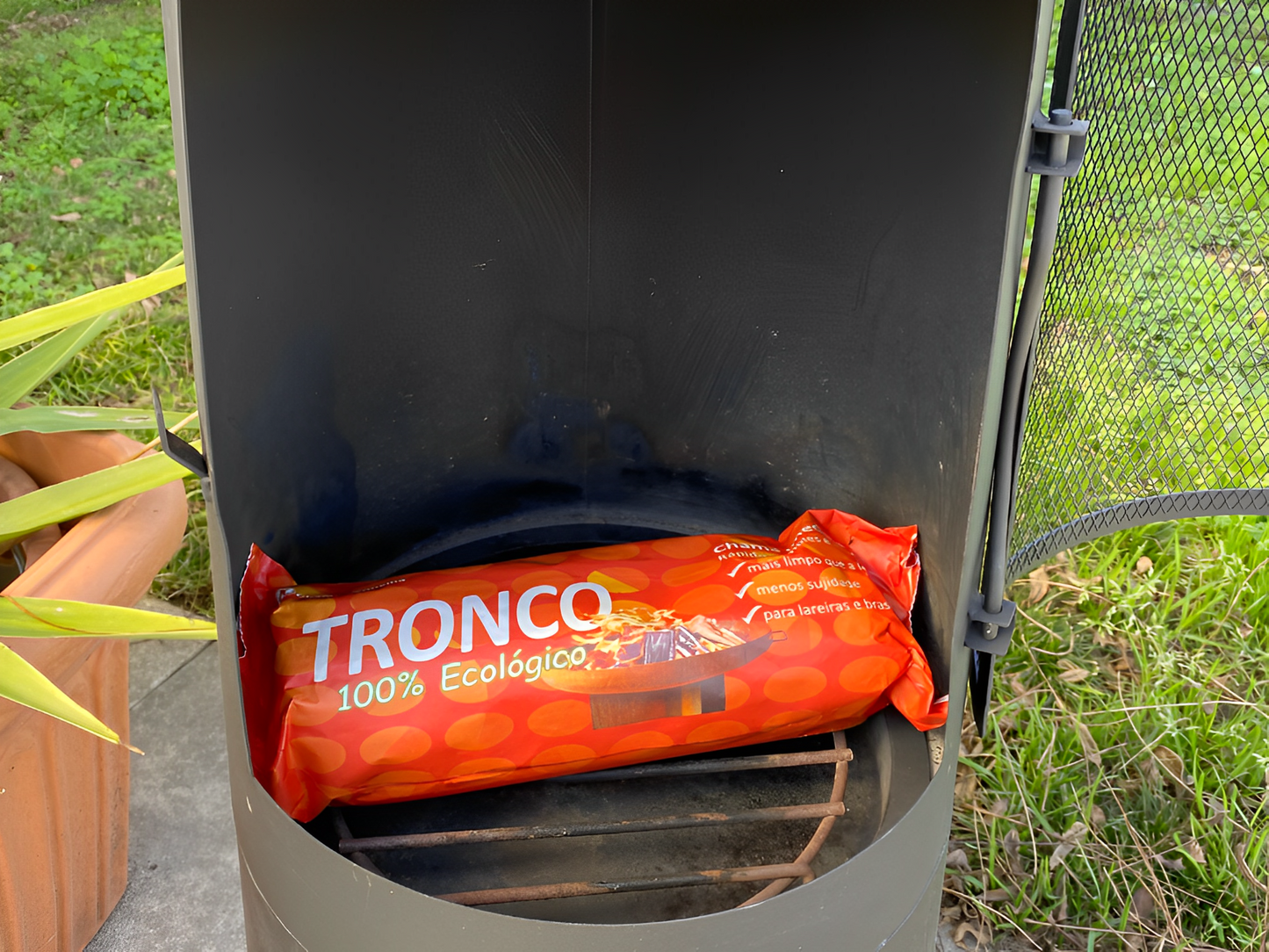 Leña de combustión instantánea para chimeneas, braseros y barbacoas 1kg Chama Vermelha