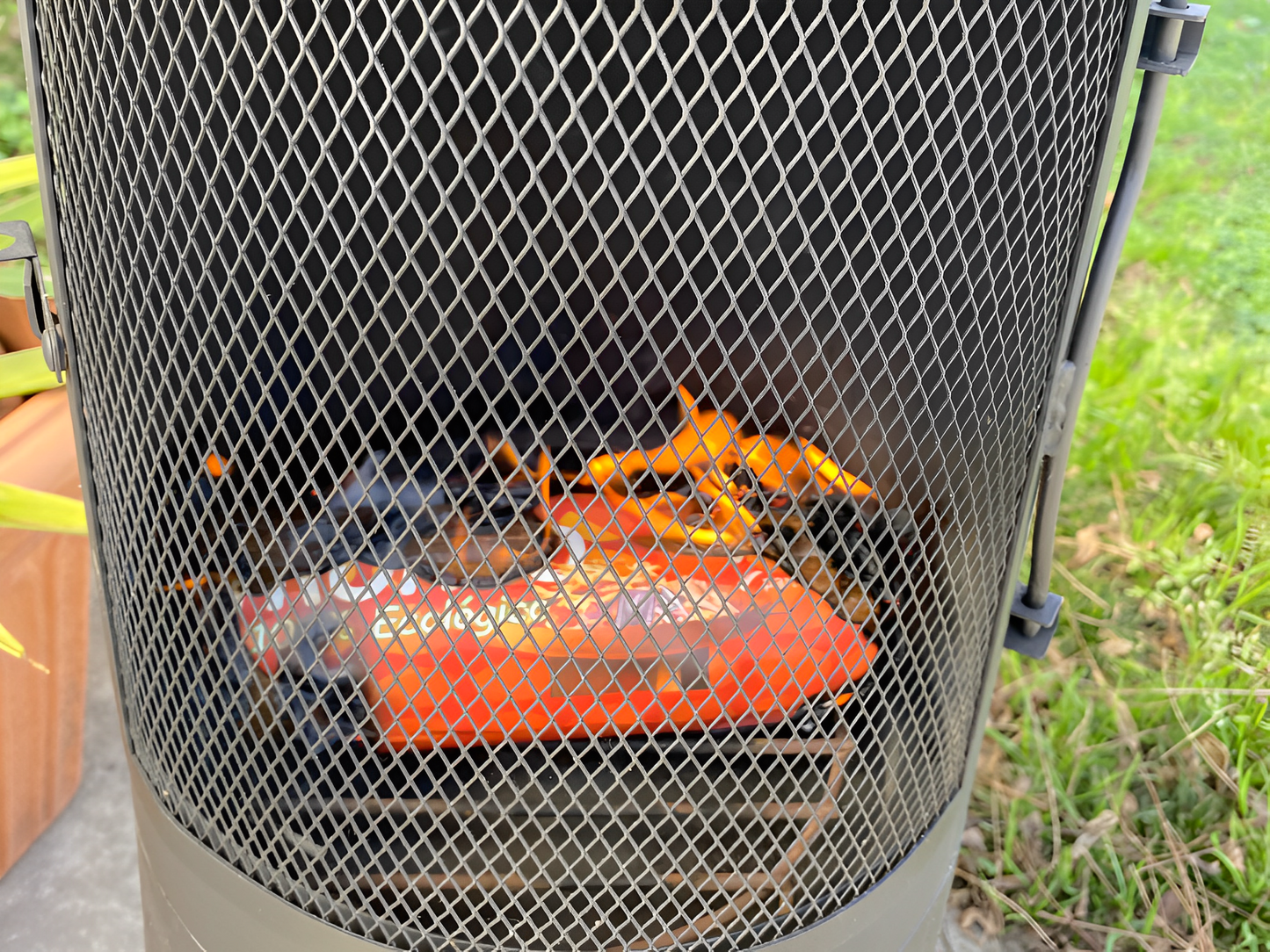 Leña de combustión instantánea para chimeneas, braseros y barbacoas 1kg Chama Vermelha